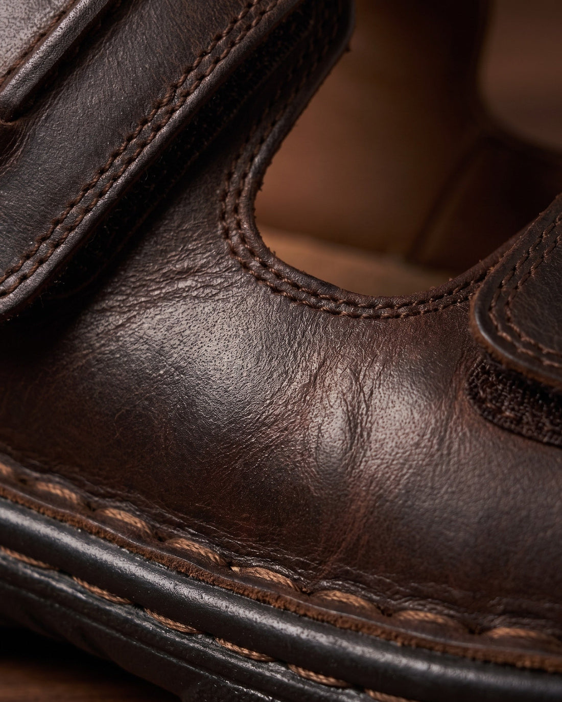 Lorenzo Men's Leather Sliders