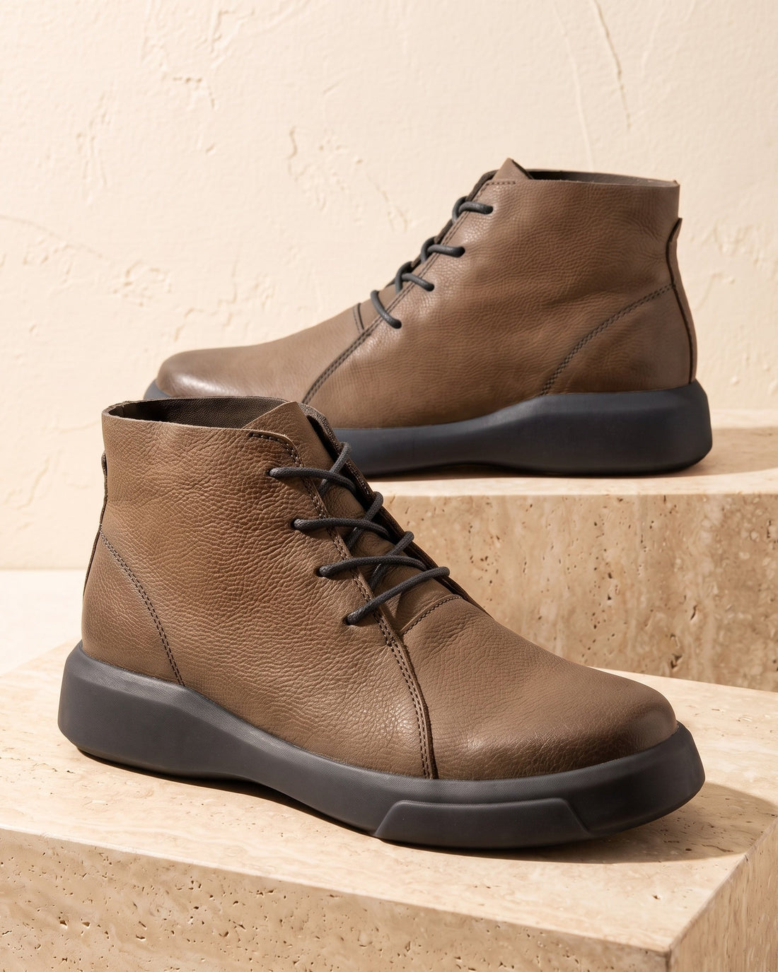 Flavio Men's Leather Chukka Boots