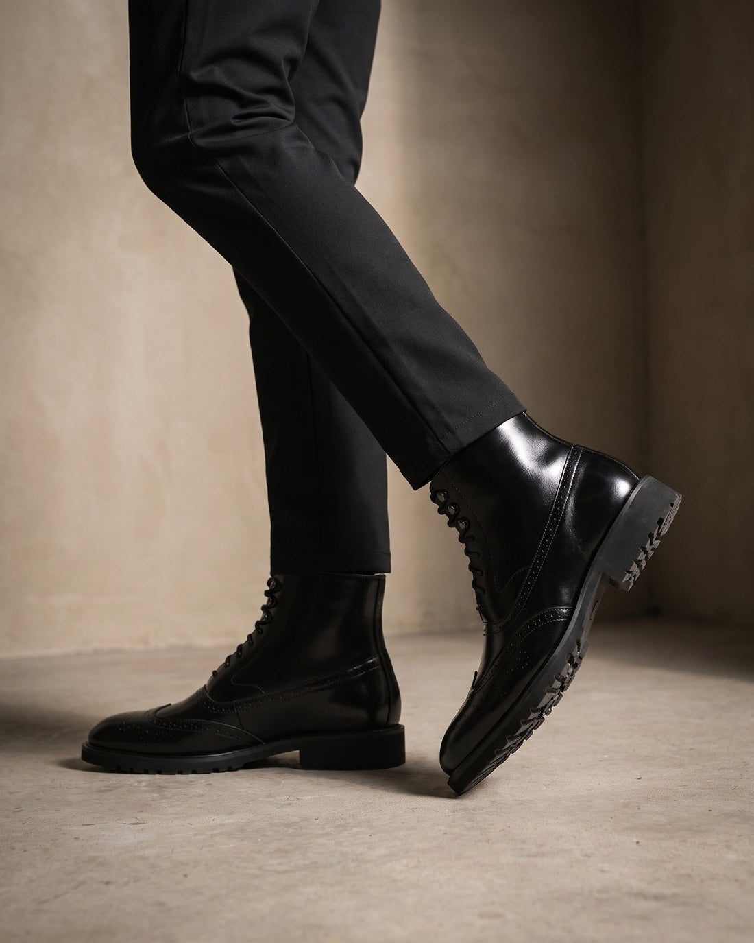 Giovanni Men's Leather Wingtip Boots