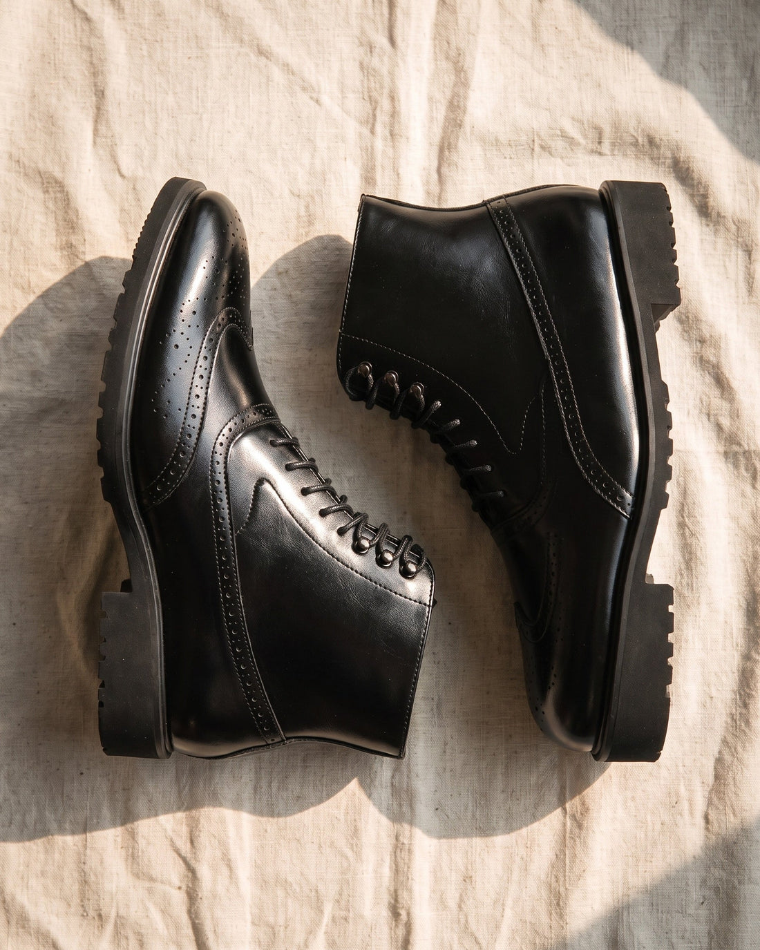 Giovanni Men's Leather Wingtip Boots
