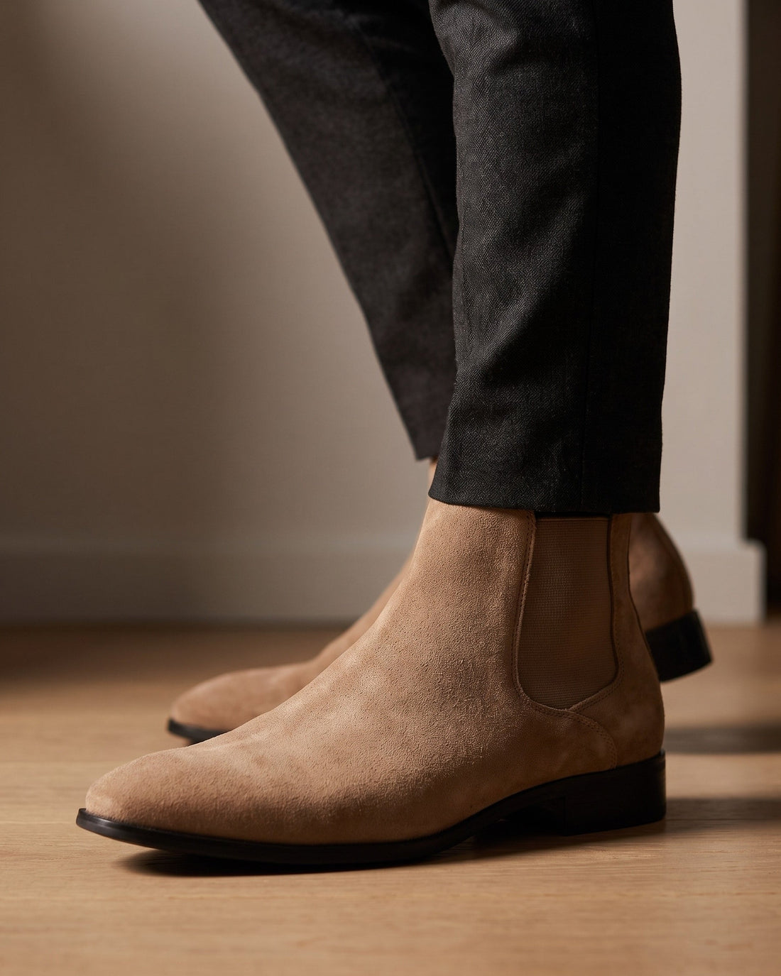 Umberto Men's Suede Chelsea Boots